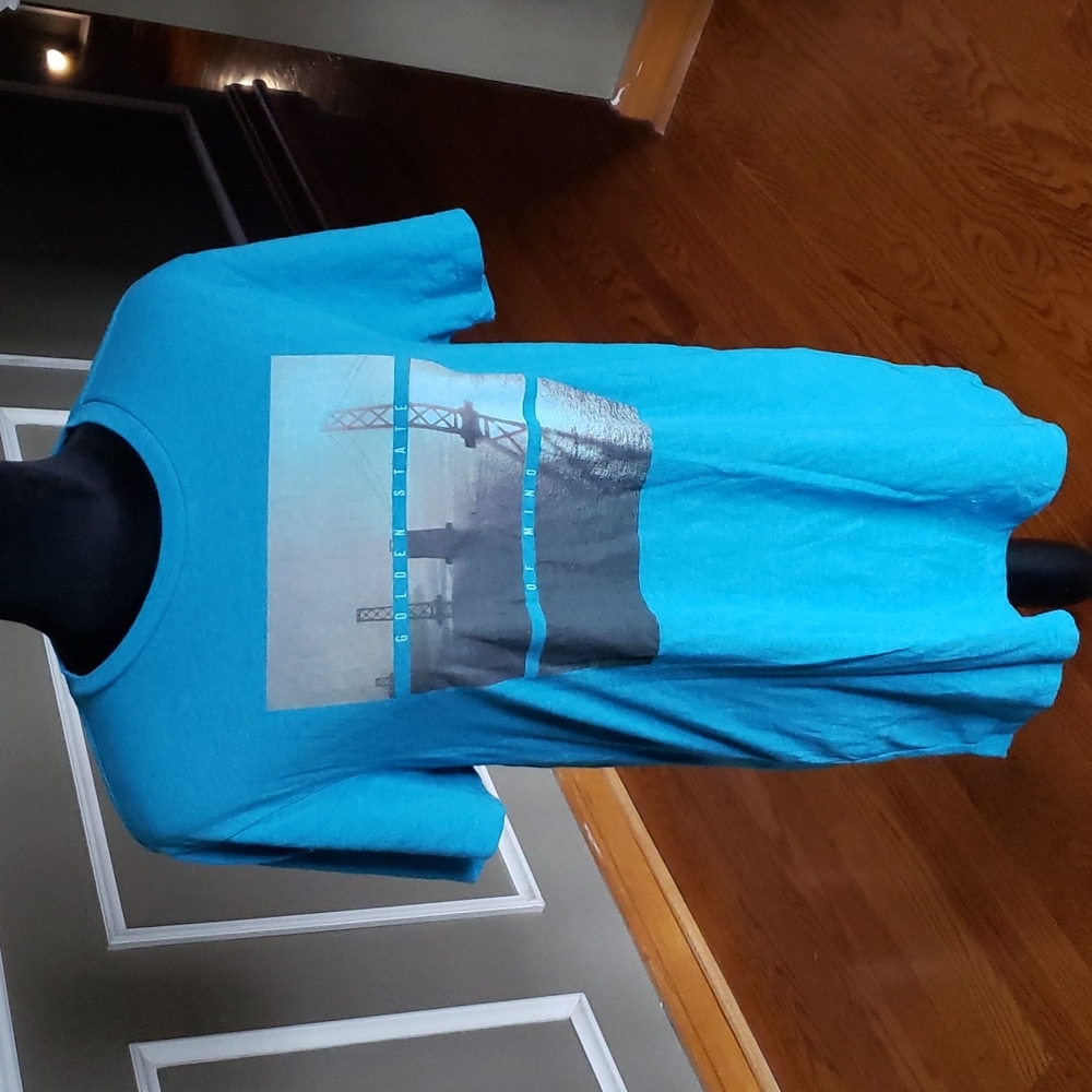 Old Navy T Shirt